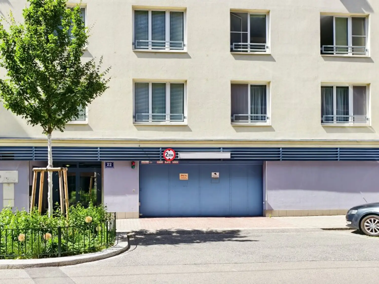 Außenansicht/Garageneinfahrt