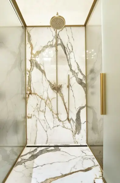 Einzigartige luxuriöse Wohnung im Palais