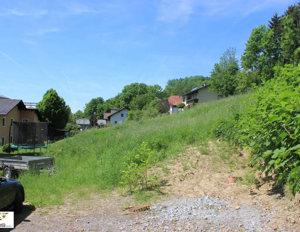 Baugrundstück mit traumhaftem Ausblick in Ruhelage, kein Bauzwang!