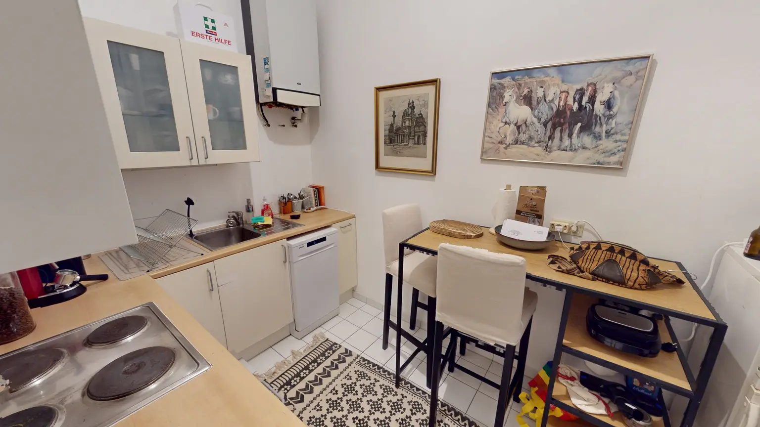 Kompakte 2-Zimmer-Wohnung im klassischen Alt-Wiener Haus