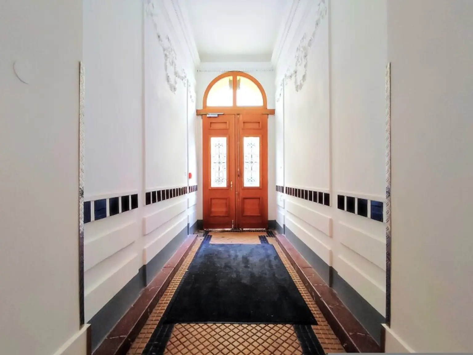 RUHIGE LAGE - Altbau Nähe Matznerpark