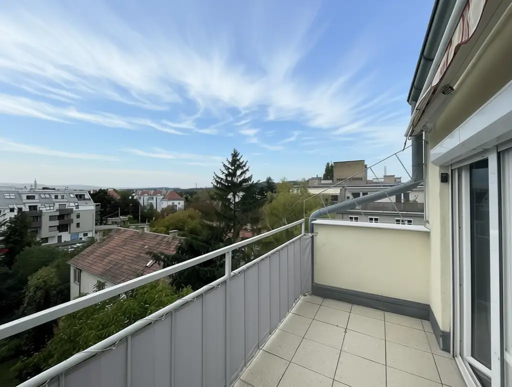 Sanierungshit - Dachgeschoß ohne Schrägen mit 2 Terrassen