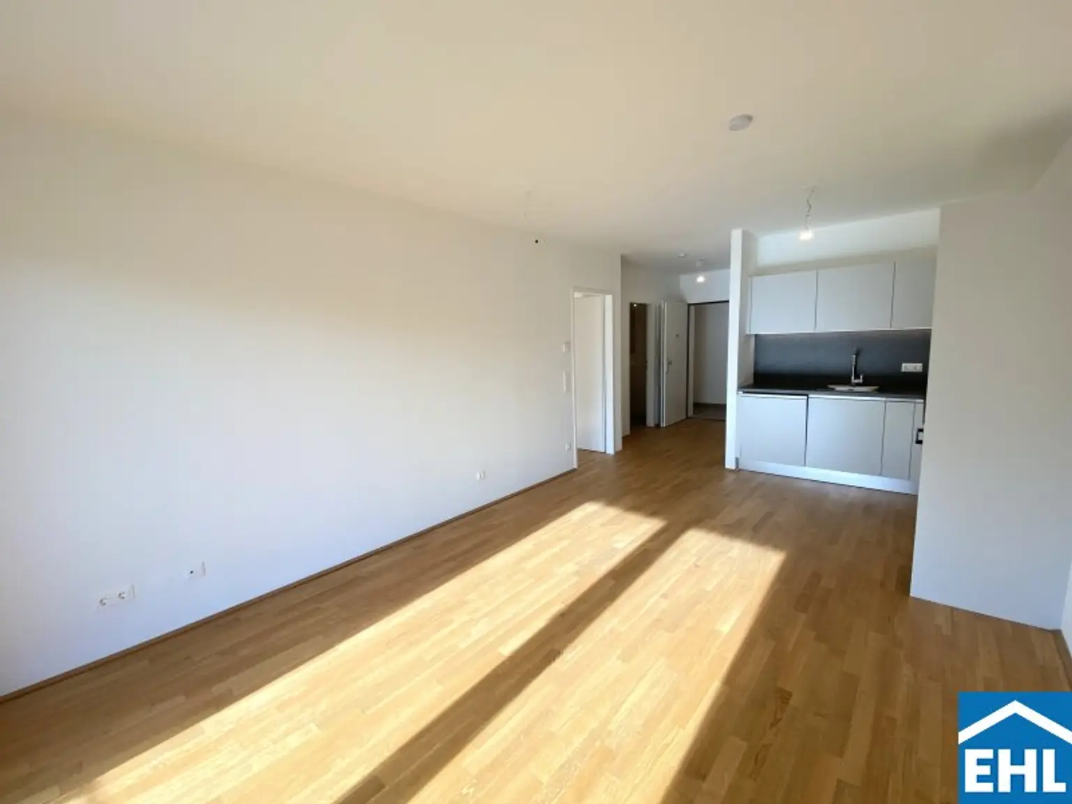Helle 2-Zimmer-Wohnung mit Balkon in 1210 Wien – ideal zum Wohlfühlen!