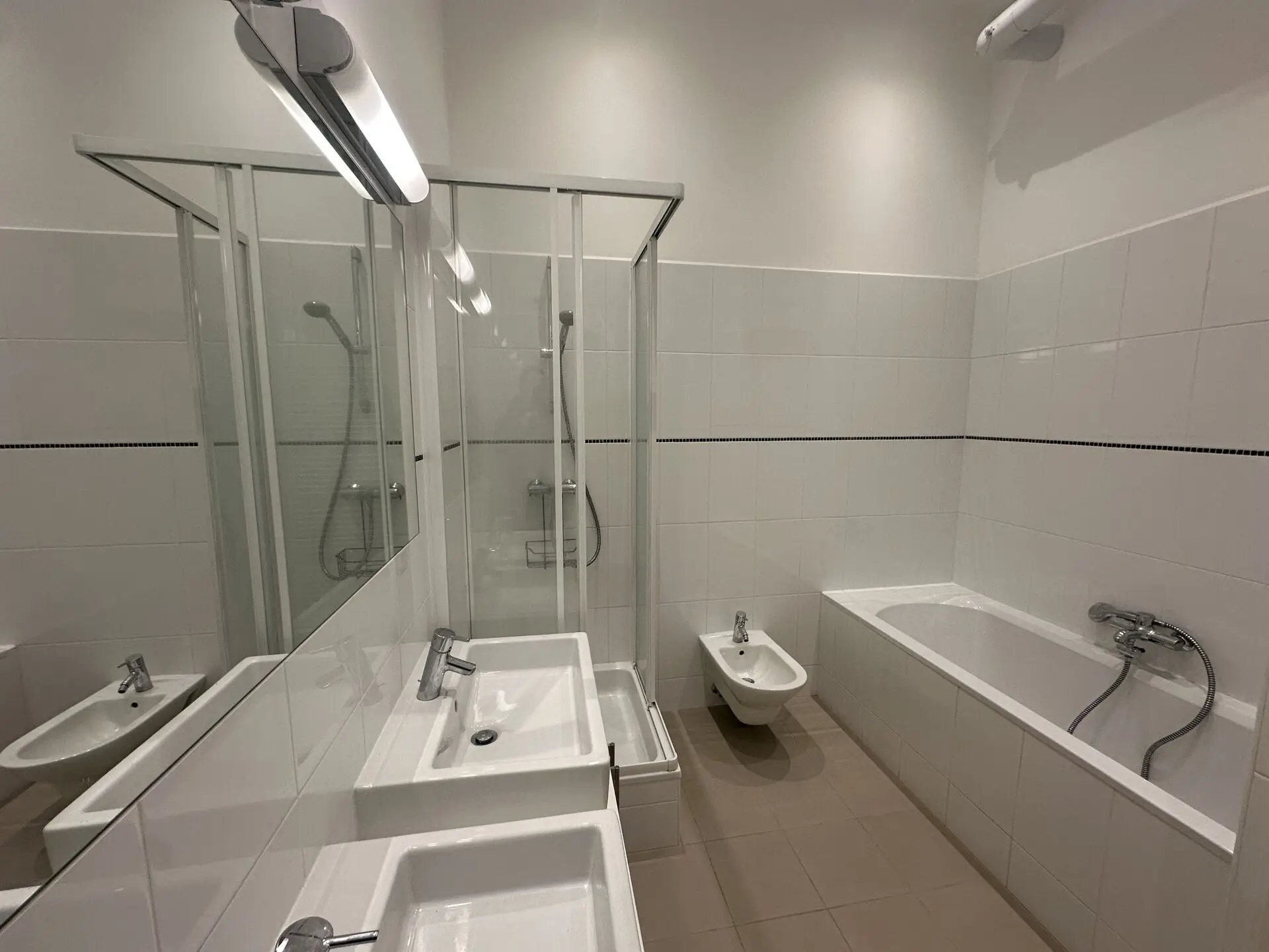 20260317_090535162_iOS