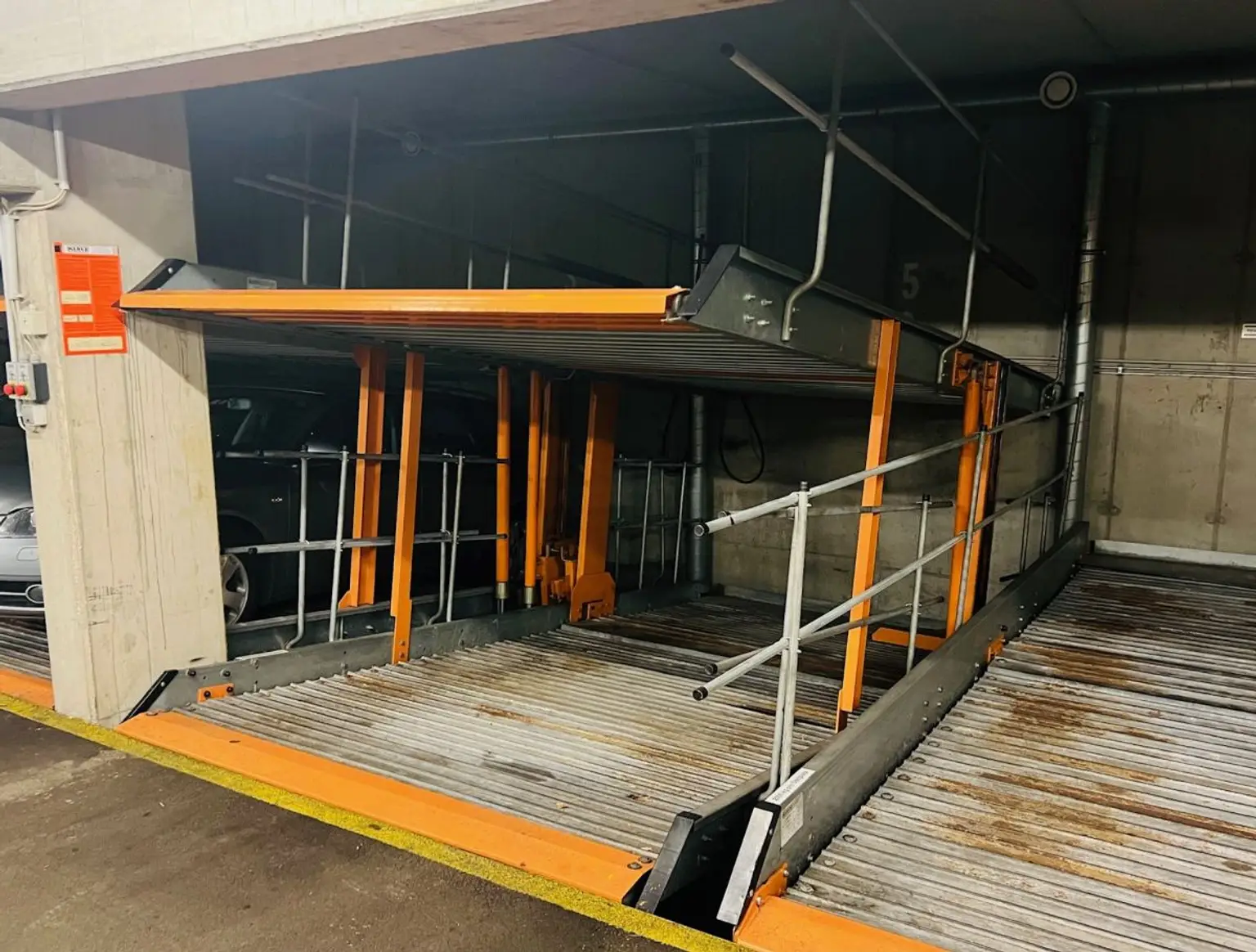 C | ++ PKW GARAGENPLATZ ++ gleich bei der MESSE WIEN | Prima Service Immobilien