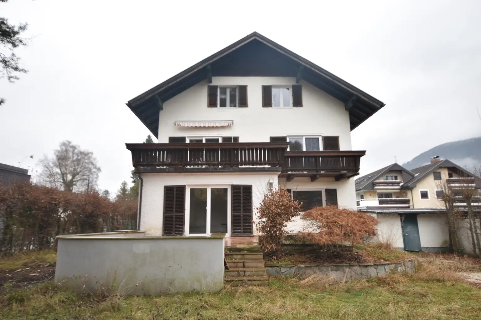 "AIGEN - Sanierungsbedürftiger Altbestand in bester Lage"