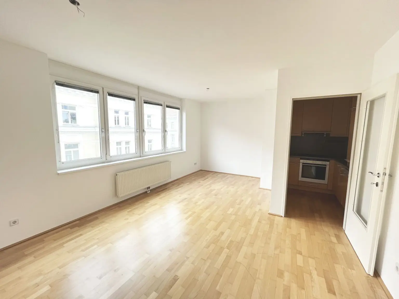 Neubau-Wohnung mit 3 Zimmern und Balkon in Ruhelage - mitten im 9. Bezirk!