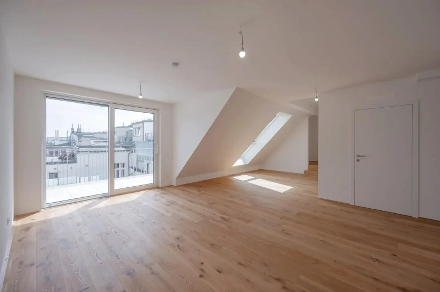 ++FonteFlats++ Außergewöhnlicher 4-Zimmer Dachgeschoss-ERSTBEZUG mit großartiger Dachterrasse