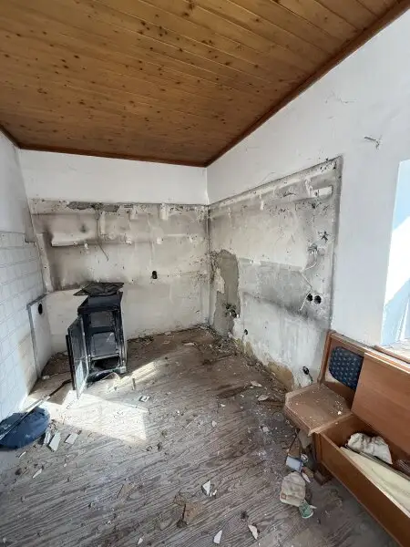 Wohnhaus nähe Warmbad/Villach: 200m² mit Balkon, Terrasse & Garagen!