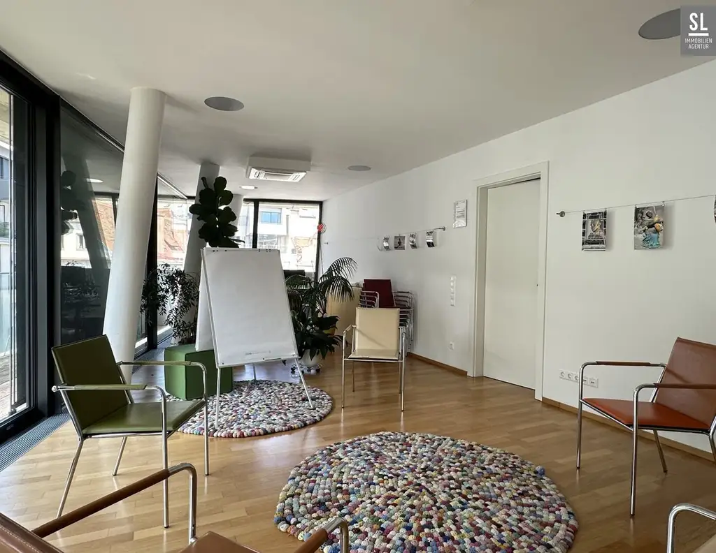 128m² ruhige - lässige Praxis- oder Büro-Einheit mit 33m² großem Süd-Westbalkon Nähe Kunsthaus, 2 TG Plätze optional
