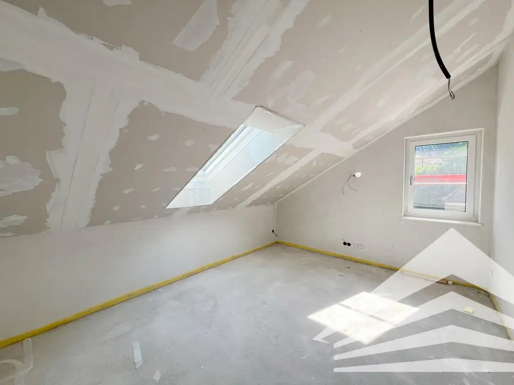 Außergewöhnliches 4-Zimmer Penthouse mit großem Balkon in Puchenau!