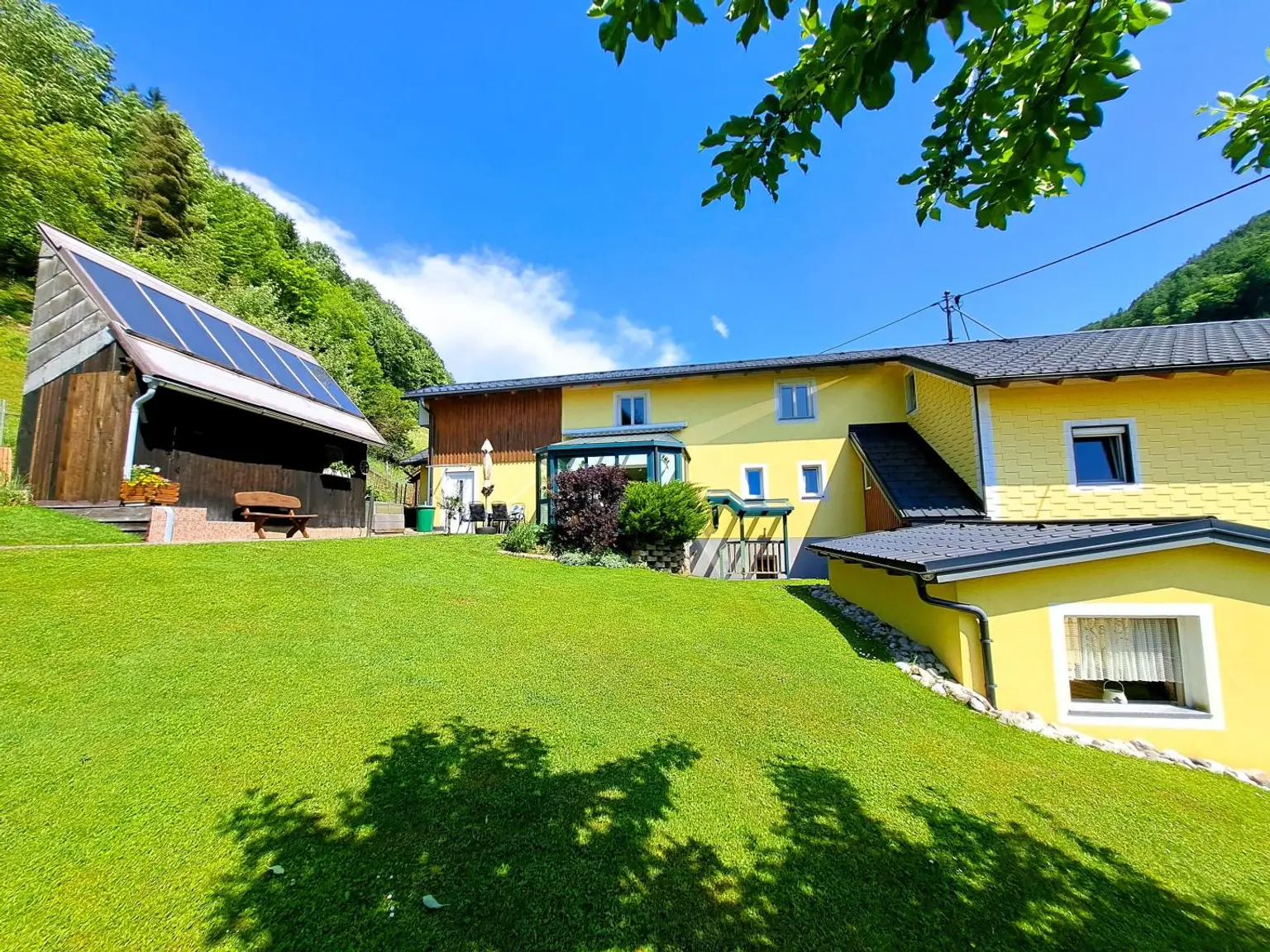 OG-Wohnung und Mietwohnung im OG