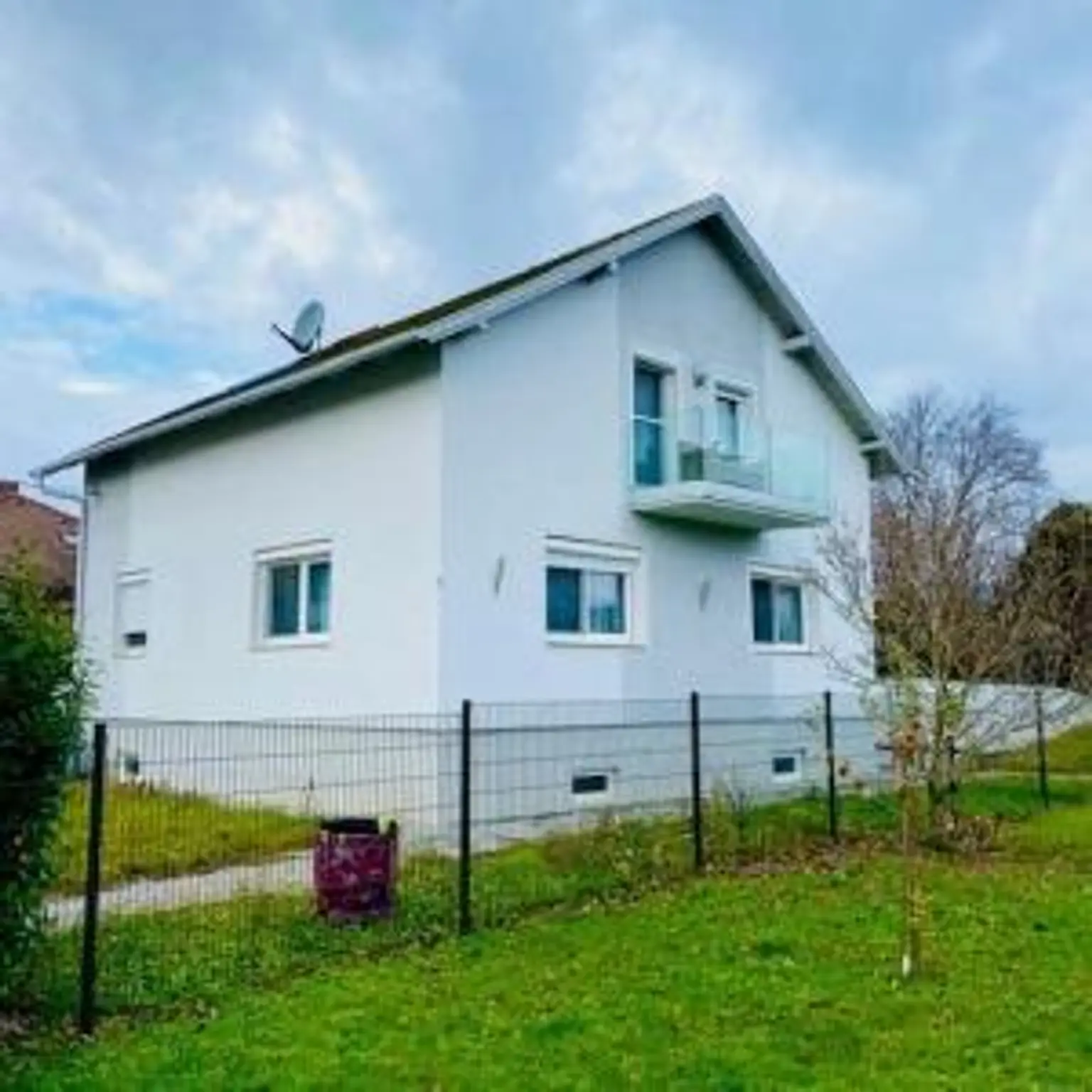 upload_357f674a8b804286af148ad5800471400020381a_thumbnail_357f674a8b804286af148ad5800471400020381a