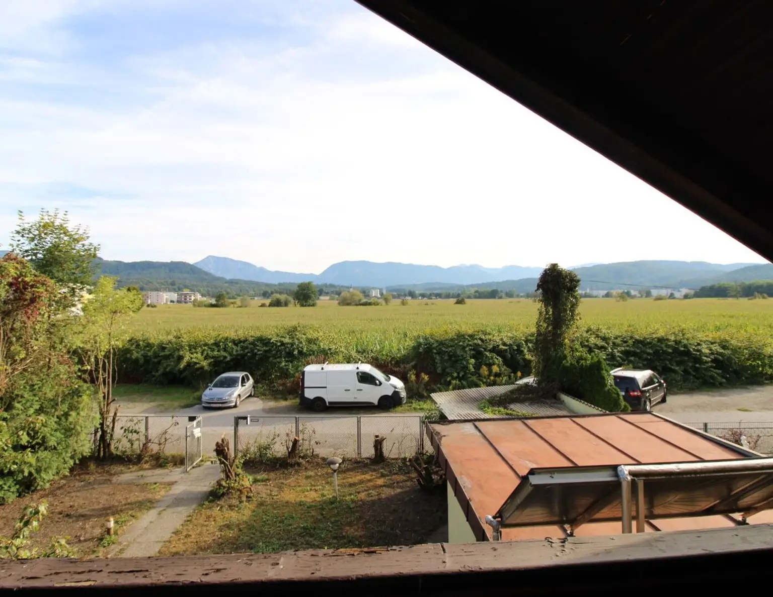 WAIDMANNSDORF - Baugrundstück mit altem Haus