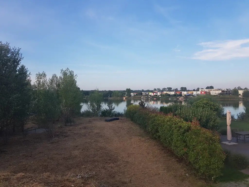 PERFEKTES, MODERNES, NEUES TRAUMHAUS IM ERSTBEZUG AM FELSER SEE