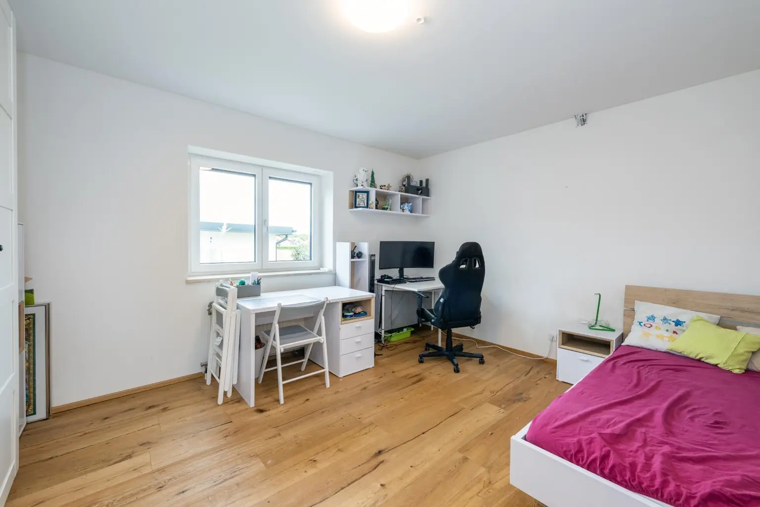Helles Zimmer EG