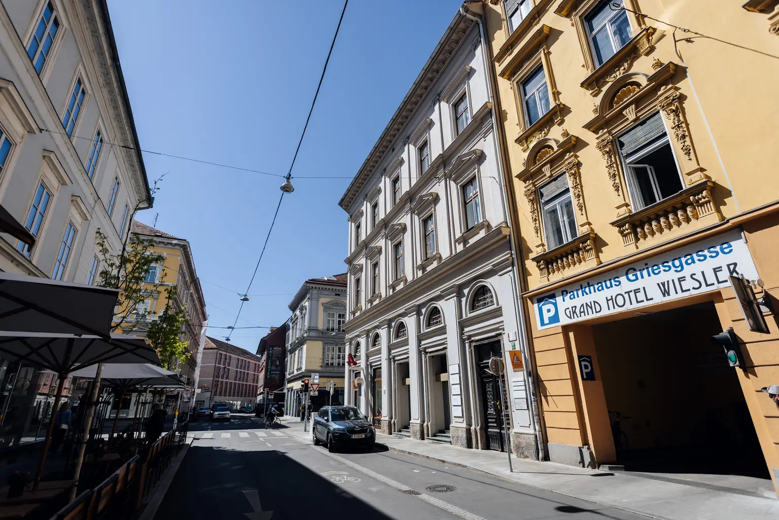 Parkgarge direkt beim Haus