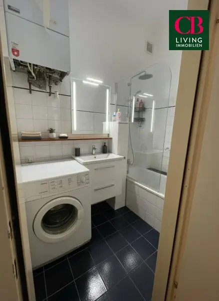 PREISHIT! GRUNDSANIERTE 2 ZIMMER HOFSEITIGE ALTBAUWOHNUNG IN TOP LAGE