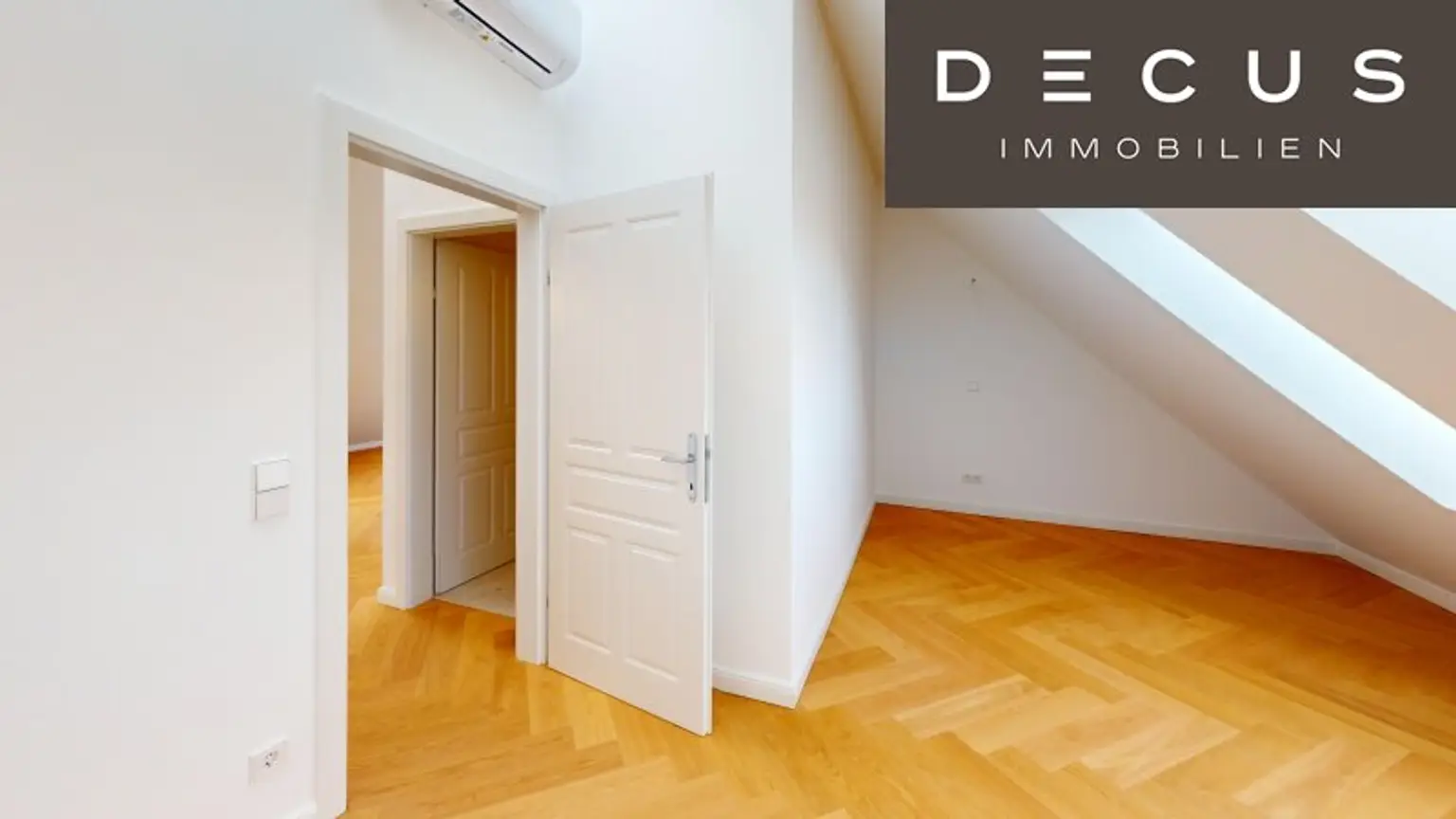 | ERSTBEZUG NACH SANIERUNG | MAISSONETTE | KLIMATISIERT | WÄRMEPUMPE |