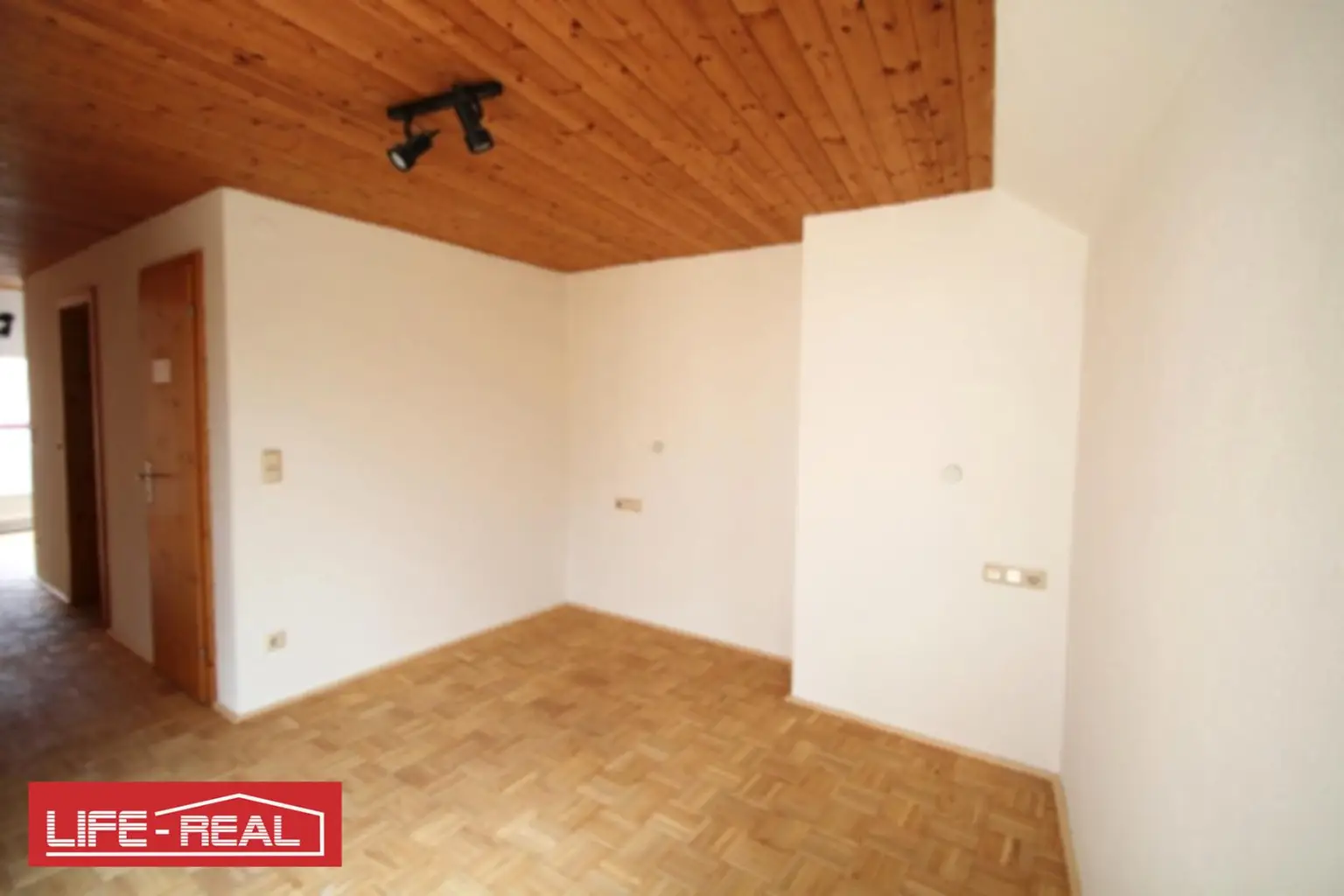 lichtdurchflutete Dachmaisonette im Zentrum von Linz, jetzt mit VIDEOBESICHTIGUNG