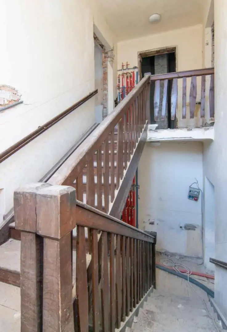 -20000434_1004159911_16344403