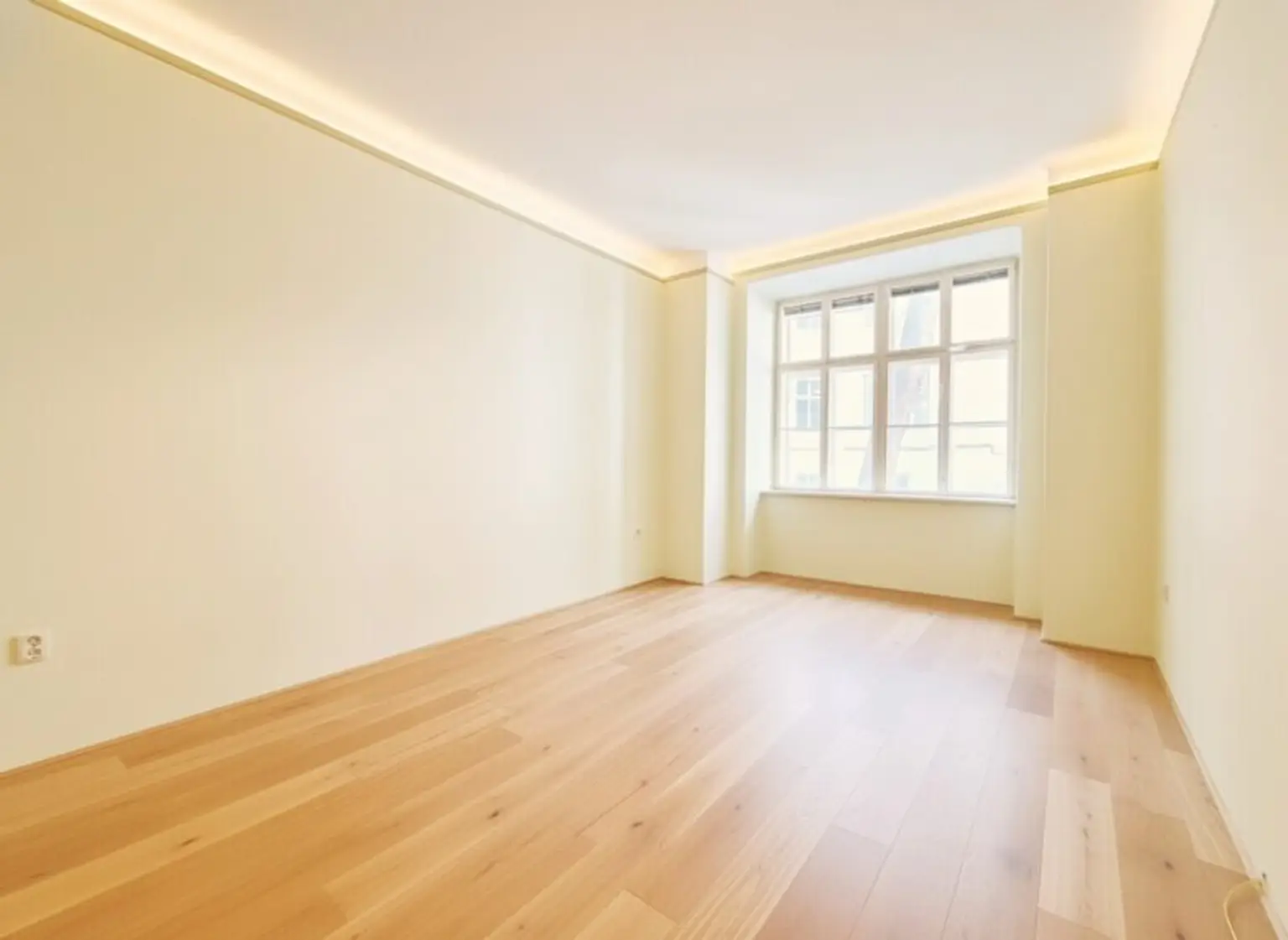 ++NEW++  ALTBAU-CHARME & flexibler Grundriss!  Luxury Ausführung in begehrter Lage des 18. Bezirks! Ebner-Eschenbach-Park