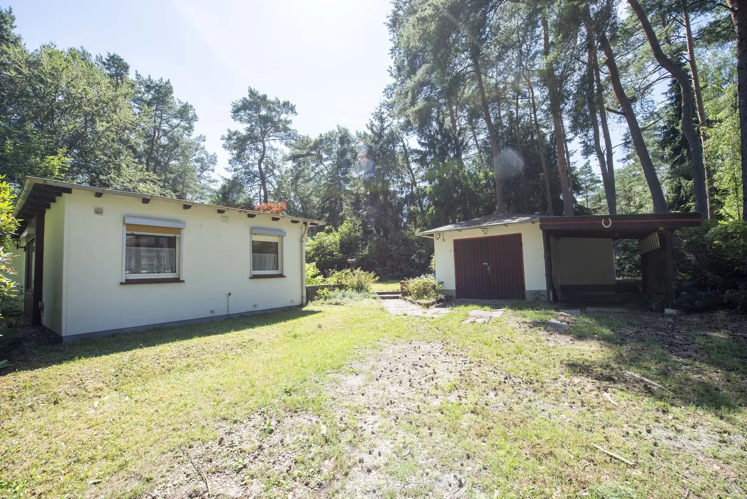 Garage und Carport