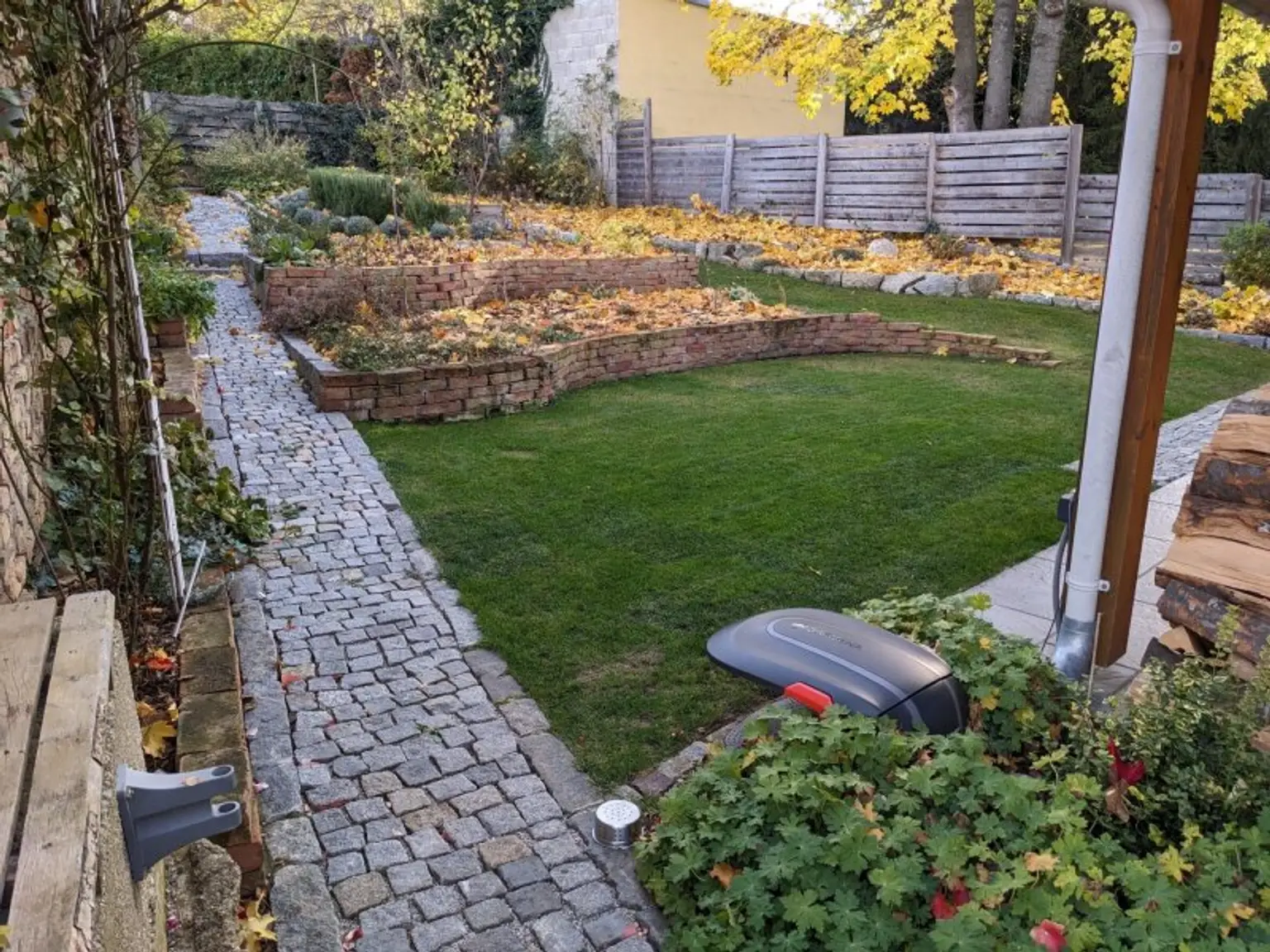 +Einzigartiges Einfamilienhaus mit Nebengebäude in Enzesfeld-Lindabrunn+