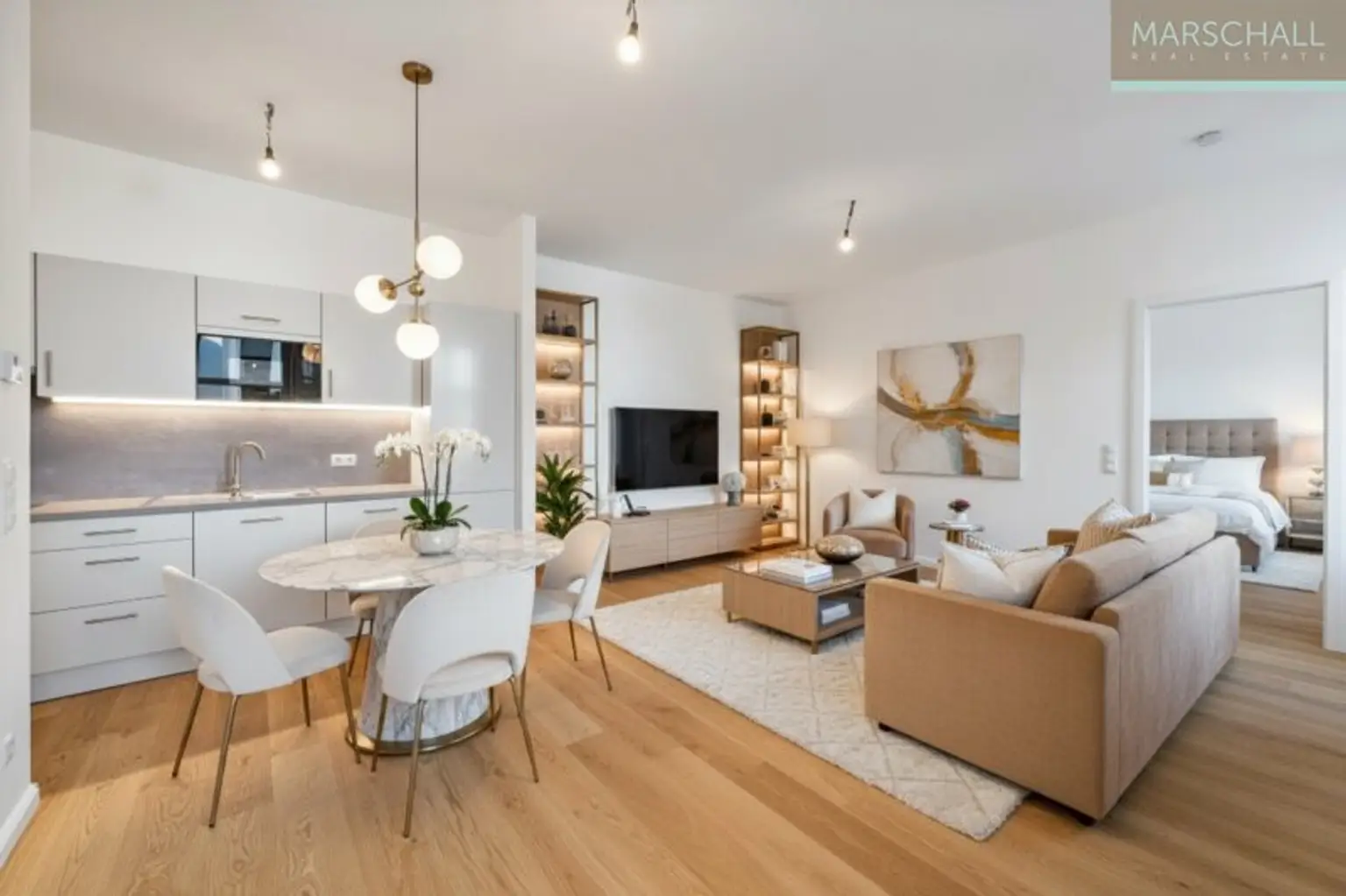 Perfekt sanierte 2-Zimmer-Altbauwohnung mit Garten in Top-Lage