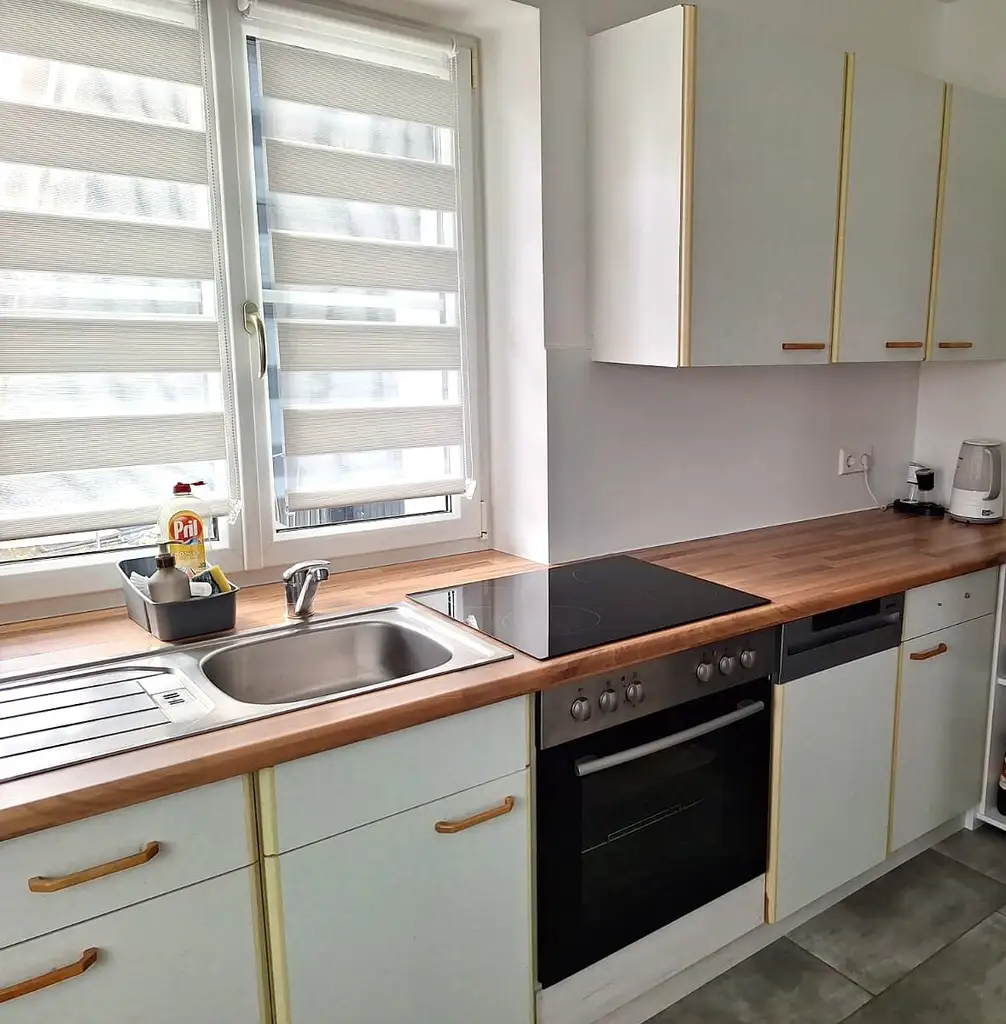 Dein neuer Lieblingsplatz: Balkon, Sonne und traumhafter Ausblick!