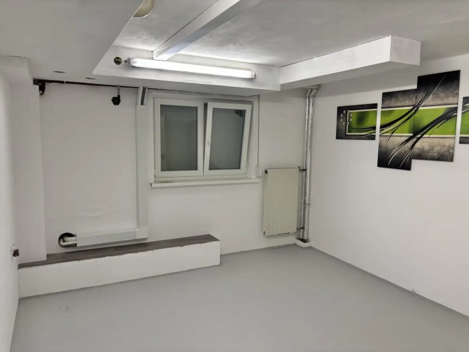 ** FAMILYS BEST **   Reinersdorf !! Bungalow mit ca. 122 m2 Wfl. in ruhiger, idyllischer Ortsrandlage mit ca. 1.200 m2 Eigengrund !!