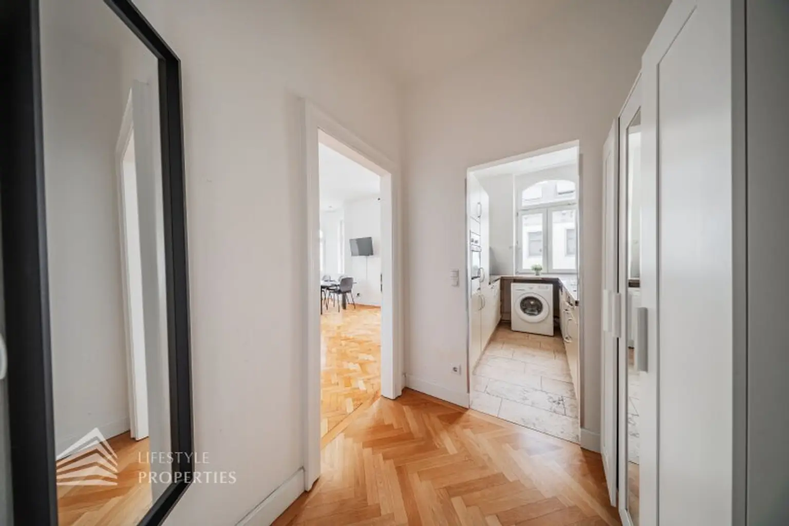 Helle 2-Zimmer Wohnung, Nähe Meiselmarkt