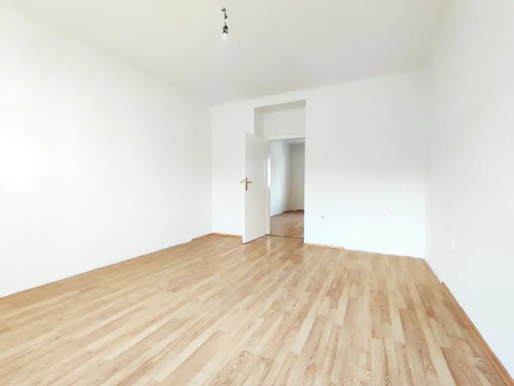 U3-NÄHE : 2-Raum Wohnung in ruhiger Lage!