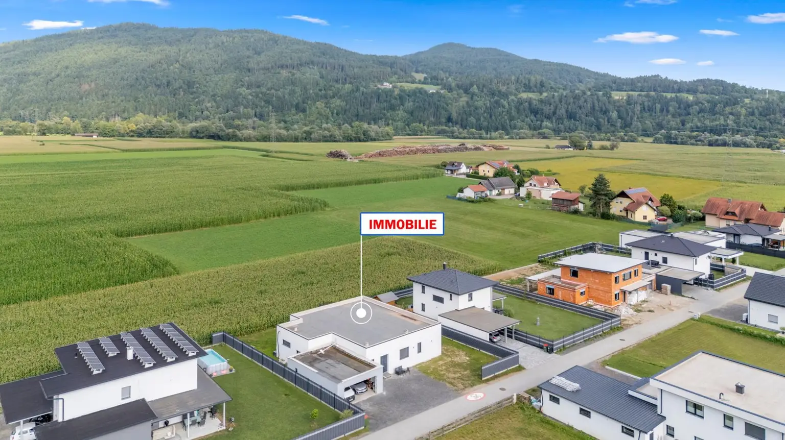 Modernes Wohnen auf einer Ebene: Ihr Traum-Bungalow mit Weitblick