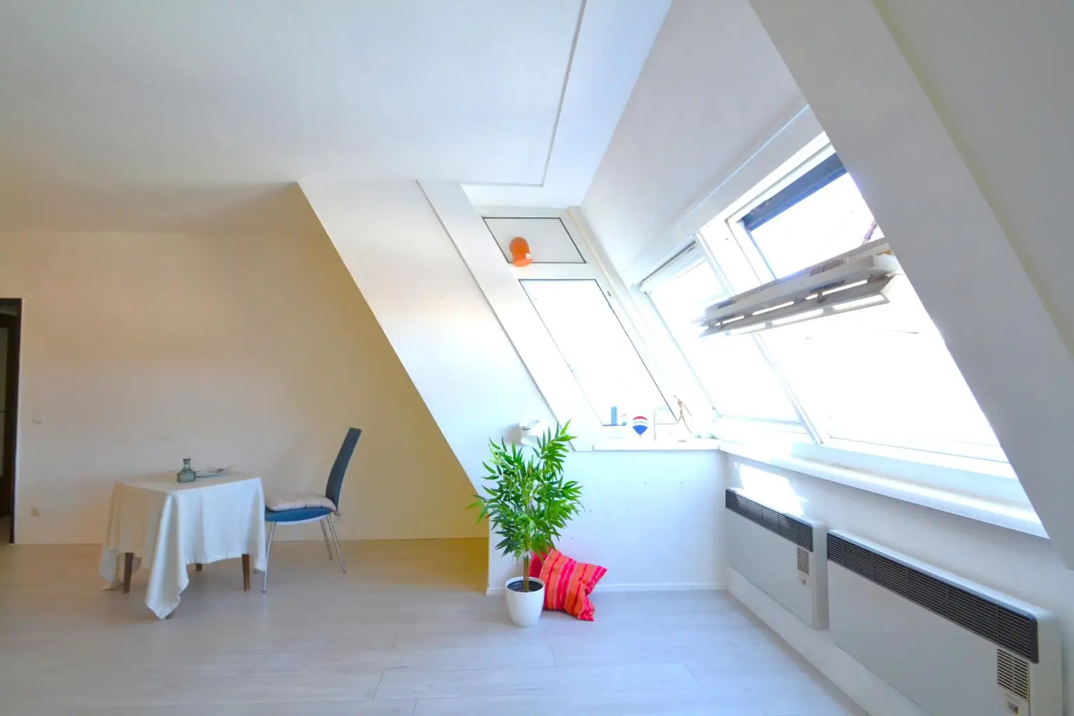 praktische Kippfenster mit Plissees