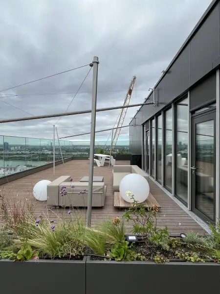 Grünblick über den Prater! Hypermoderes 2 Zimmer Terrassen-Appartment mit traumhafter Aussicht!