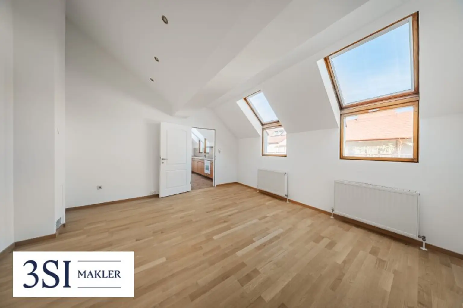 Klausgasse 46: Helle 1,5-Zimmer-Dachgeschoßwohnung mit hofseitiger Terrasse