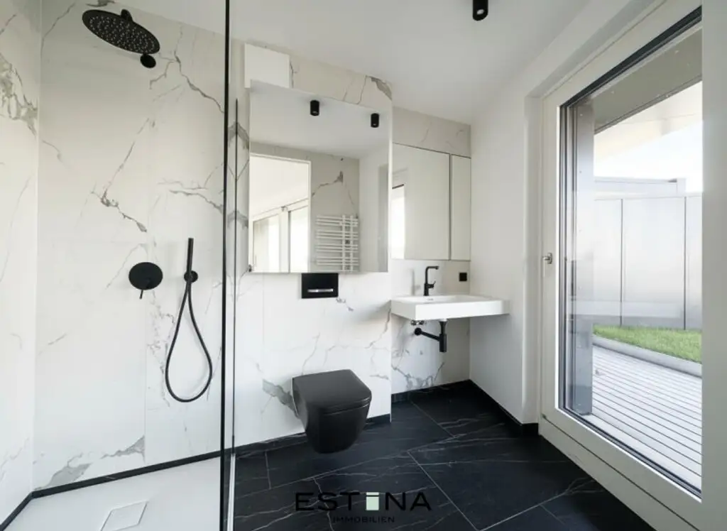 Dachterrassenwohnung mit Garten und Stadtblick - perfekt für Jungfamilien geeignet - Provisionsfrei