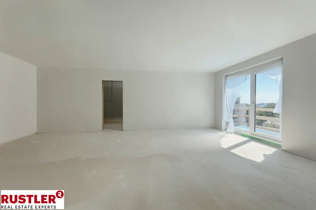 Pyramidenblick: familienfreundliche 4 Zimmerwohnung mit südseitigem Balkon