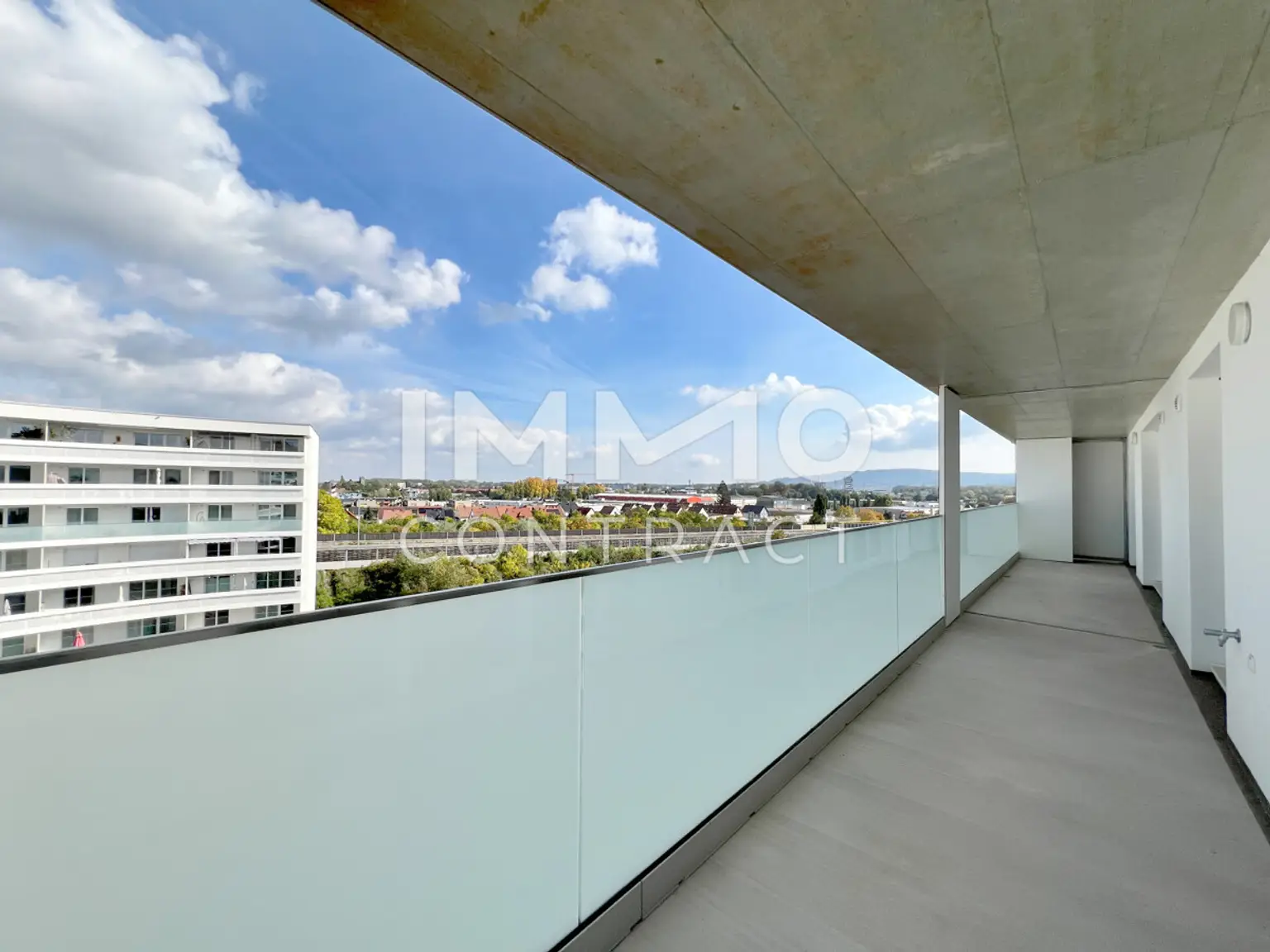 54qm 2ZI Dachgeschoss mit 22,85qm Terrasse, 33qm Gründach, 14,07qm Balkon