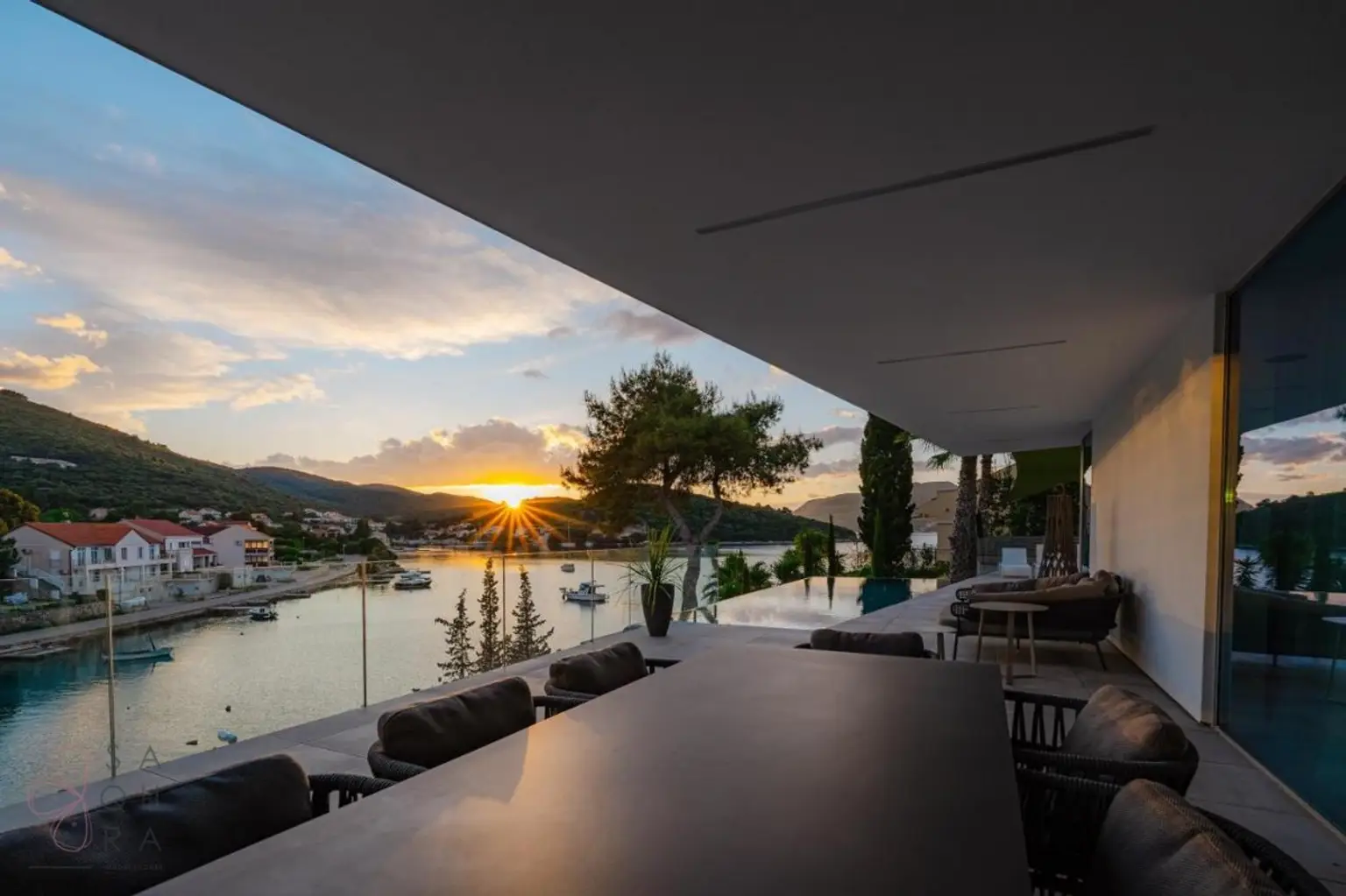 Ihre Kapitalanlage am Wasser – Luxusvilla mit Meerblick & Renditepotenzial auf Korčula