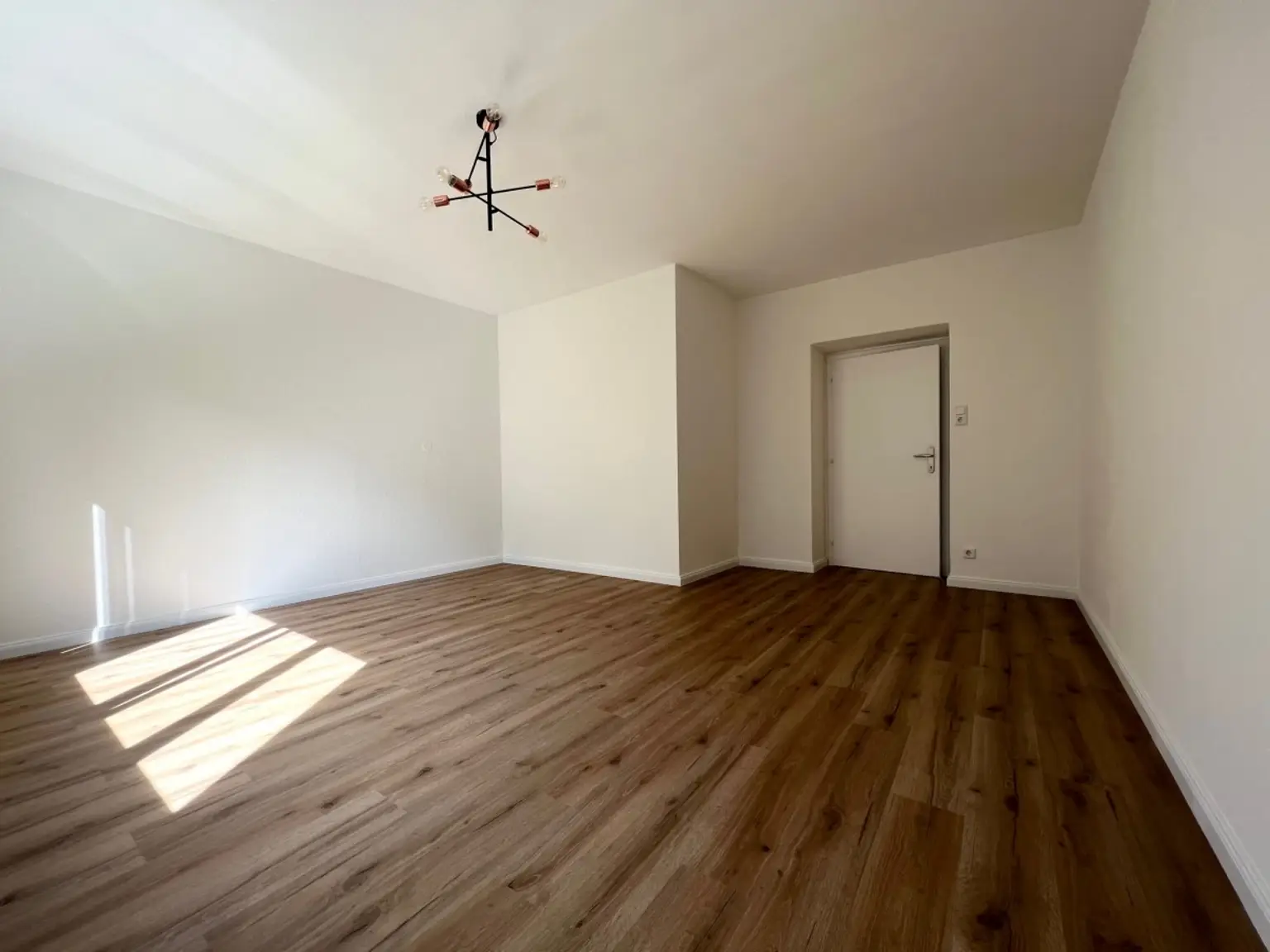 9 | ++ NEU ++ HELLE DREI Zimmer in GRÜNRUHELAGE | Prima Service Immobilien