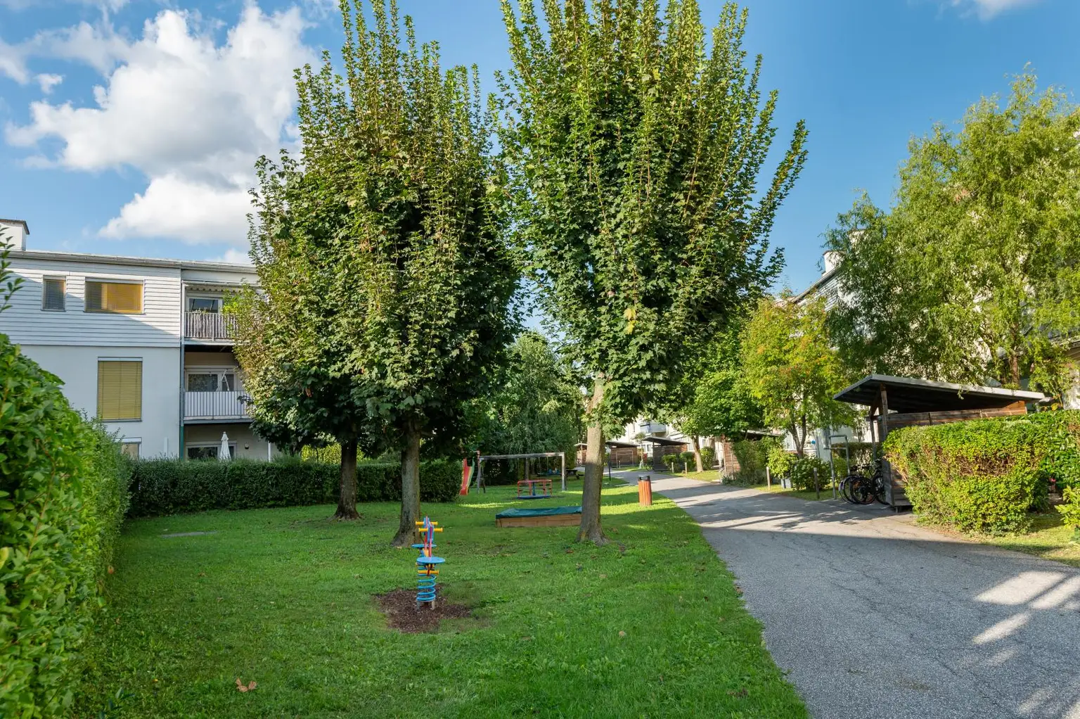 Charmante Maisonette-Wohnung mit Balkon und TG-Parkplatz