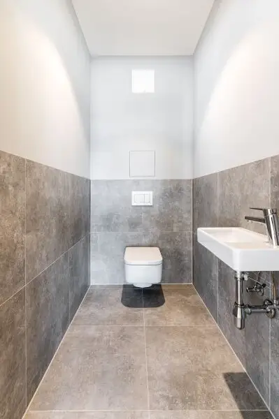 Ab Oktober! Erstbezug! Klimatisierte 2-Zimmer-Balkonwohnung inkl. Stellplatz zu vermieten!