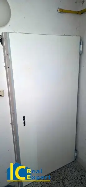 Zugang mit Brandschutztüre