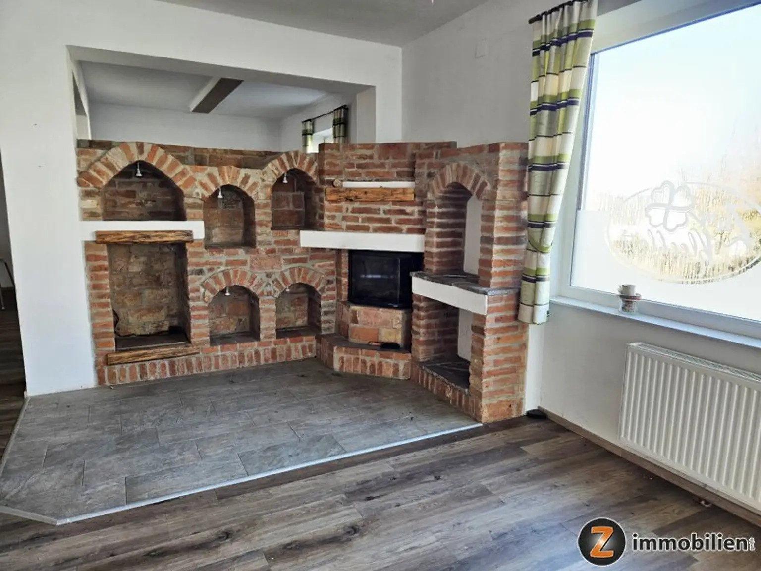 Wolfau: Zentral gelegene großzügige Liegenschaft zur Sofortübernahme