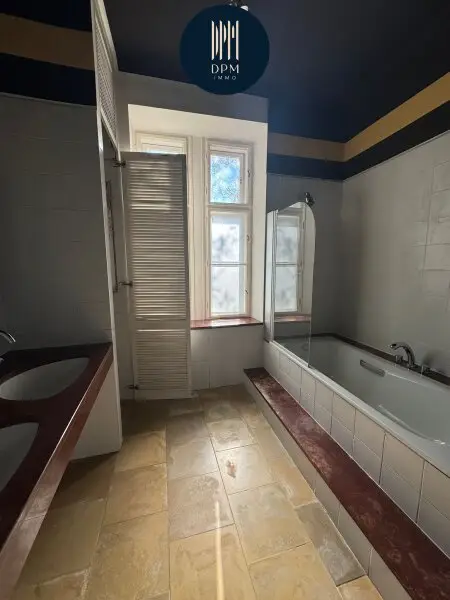 ++LIVING IN WÄHRING++  3,5-Zimmer-Altbauwohnung und Loggia