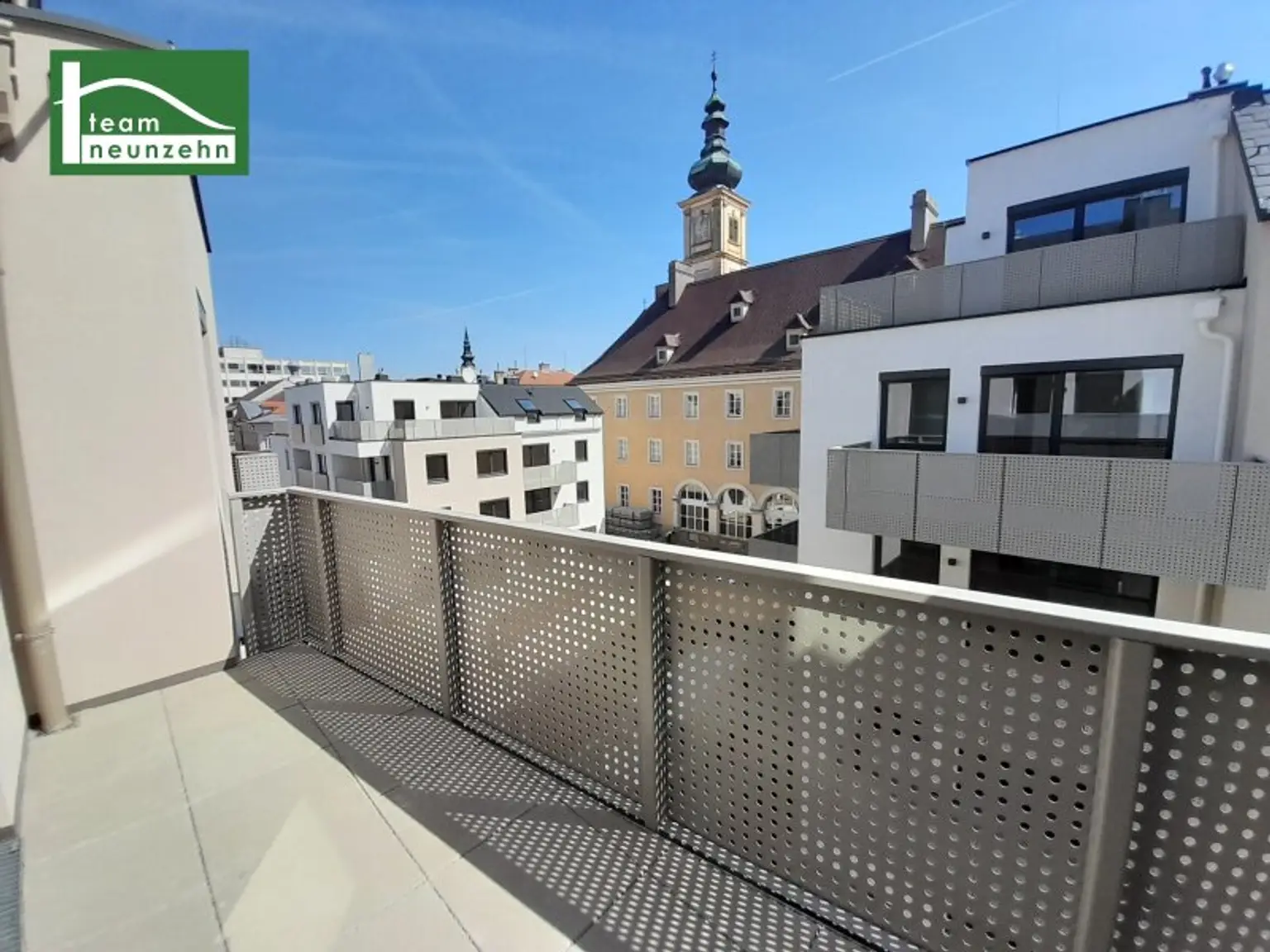 Moderne 2-Zimmer-Wohnung in idealer Lage! Karmeliterhof - Neubauwohntraum beim Rathausplatz. - WOHNTRAUM