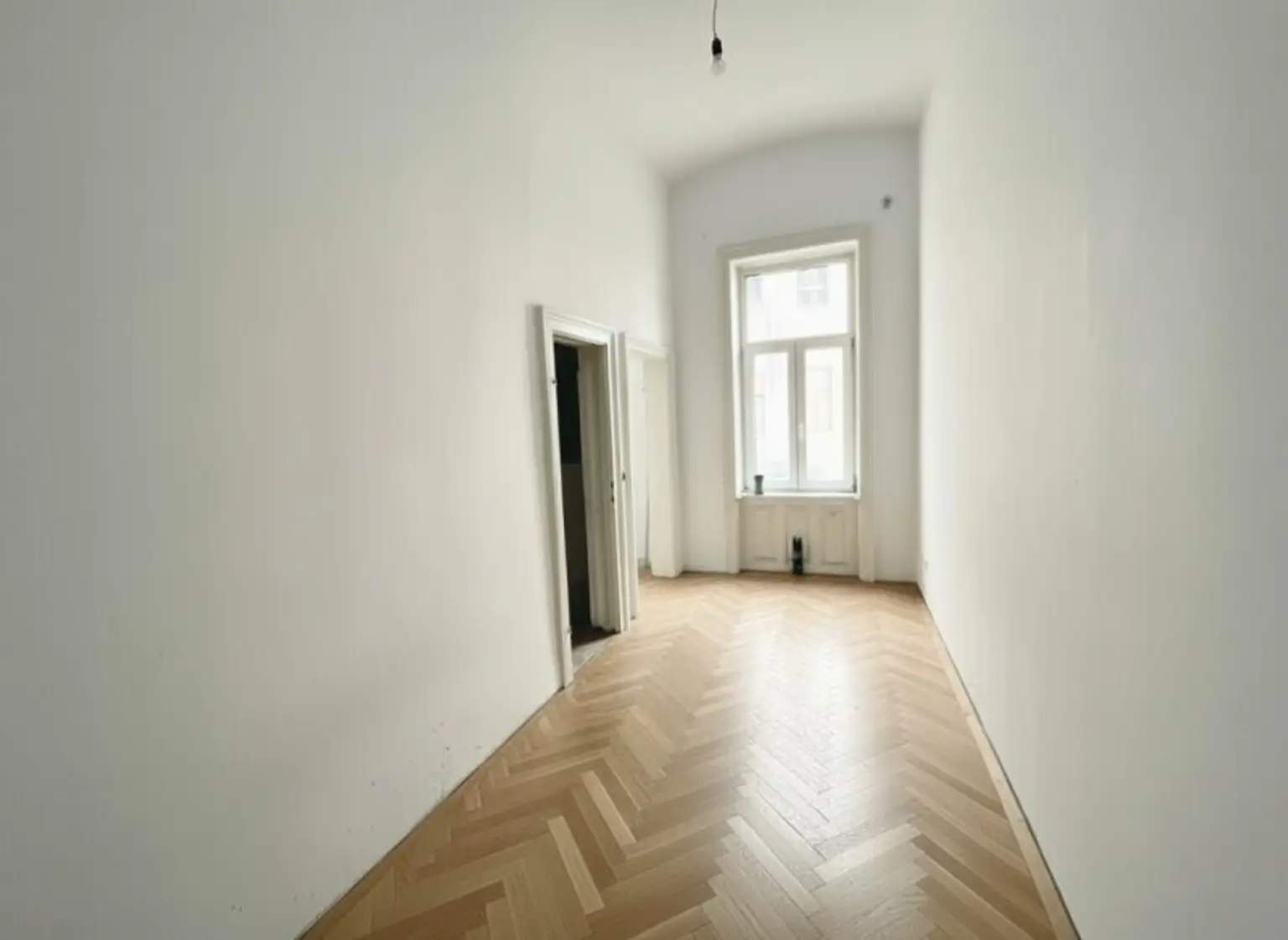 Ihr neues Zuhause im 2. Bezirk mit Balkon: Altbaucharakter trifft modernen Erstbezug, unweit des Augartens.