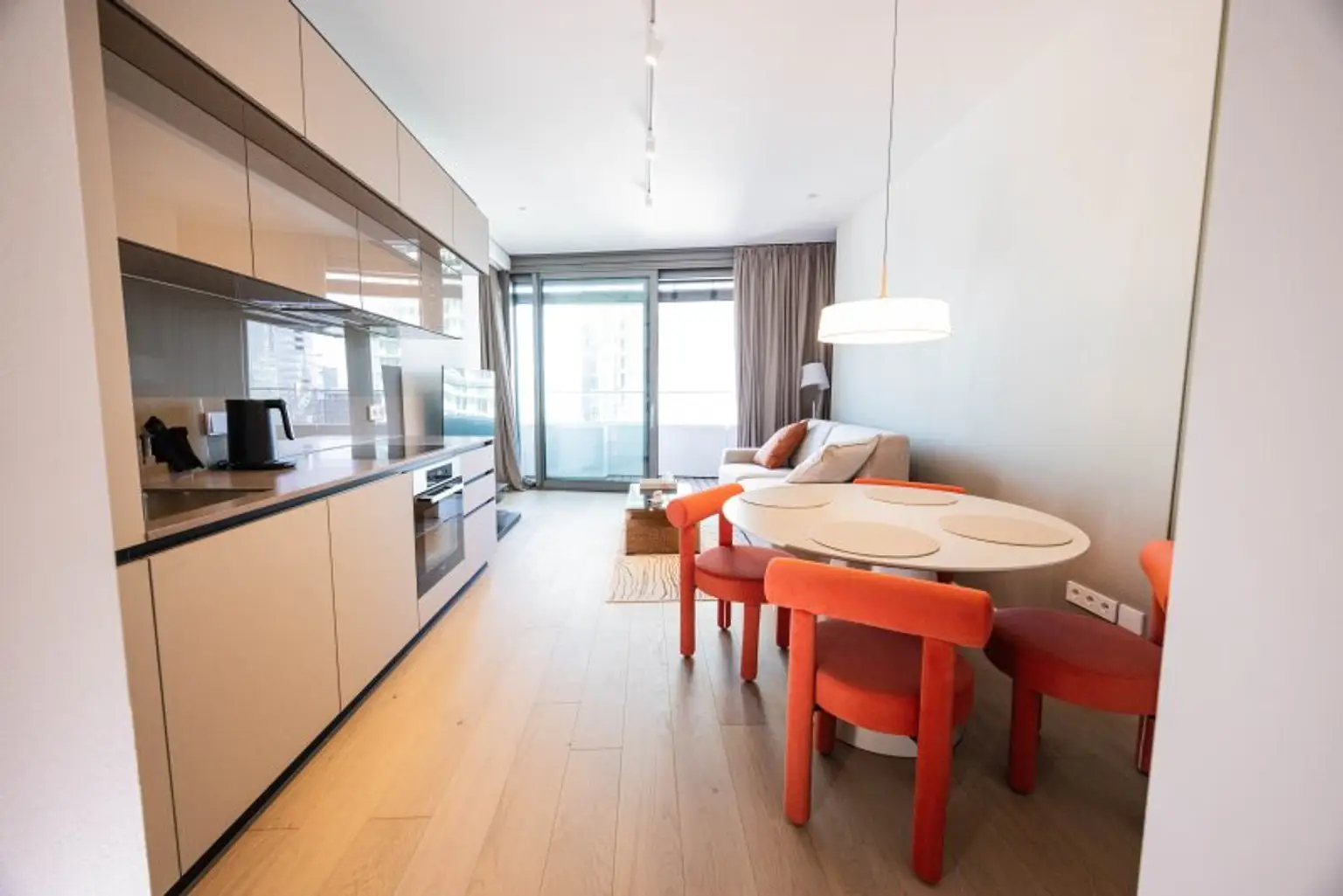 Sonnenuntergänge, Skyline & Donau – Ihr neues vollausgestattetes Luxusapartment in den DANUBEFLATS
